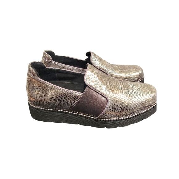 VANEli Slip On Loafers Wedge Women's Sz 8.5 Soft Metallic Silver Cushioned - Picture 10 of 11